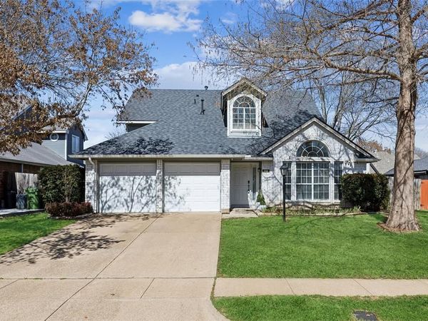 705 Timbercreek Drive, Hurst, TX 76053