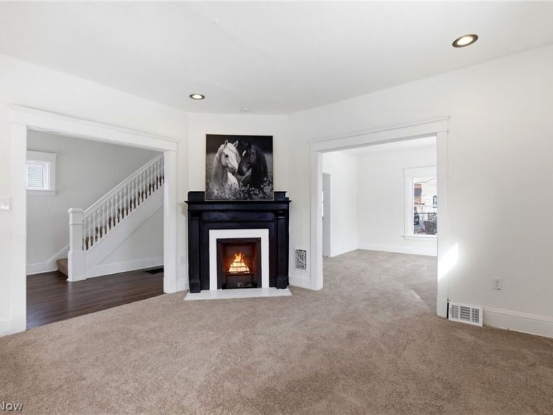 10525 Elk Avenue, Cleveland, OH 44108 Photo 6