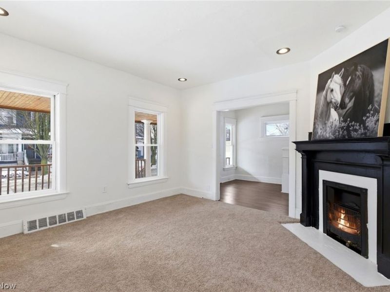 10525 Elk Avenue, Cleveland, OH 44108 Photo 8