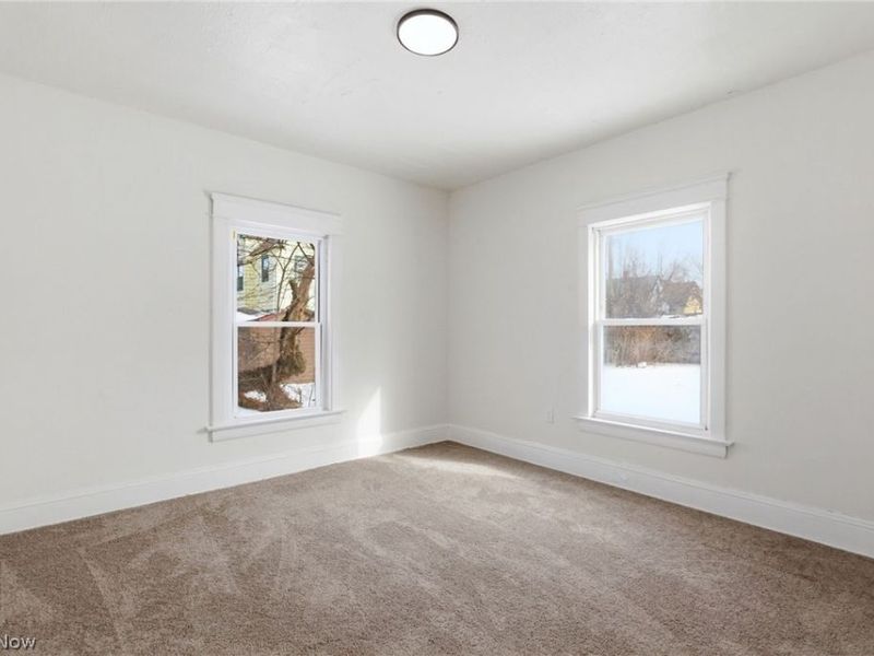 10525 Elk Avenue, Cleveland, OH 44108 Photo 9