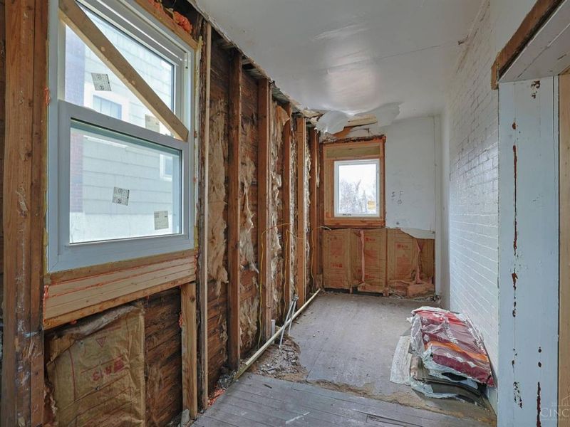 527 Glenwood Avenue, Cincinnati, OH 45229 Photo 11