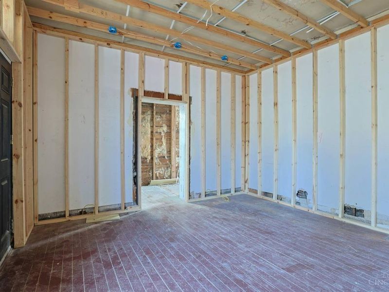 527 Glenwood Avenue, Cincinnati, OH 45229 Photo 4