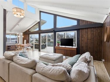 33 Anchor Drive, Lake Tapawingo, MO 64015