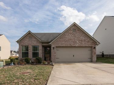 126 Thorndale Drive, Georgetown, KY 40324