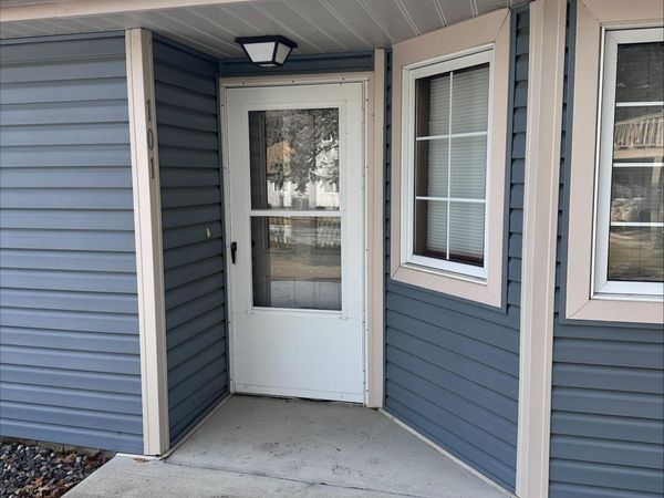 800 98th Avenue NW, Unit 101NW, Coon Rapids, MN 55433