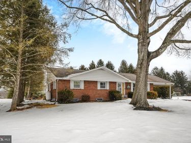 1101 CHURCH ROAD, EAST GREENVILLE, PA 18041