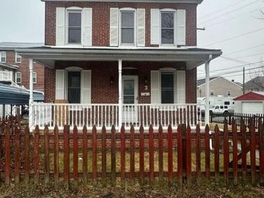 3 SPRENKLE AVENUE, HANOVER, PA 17331