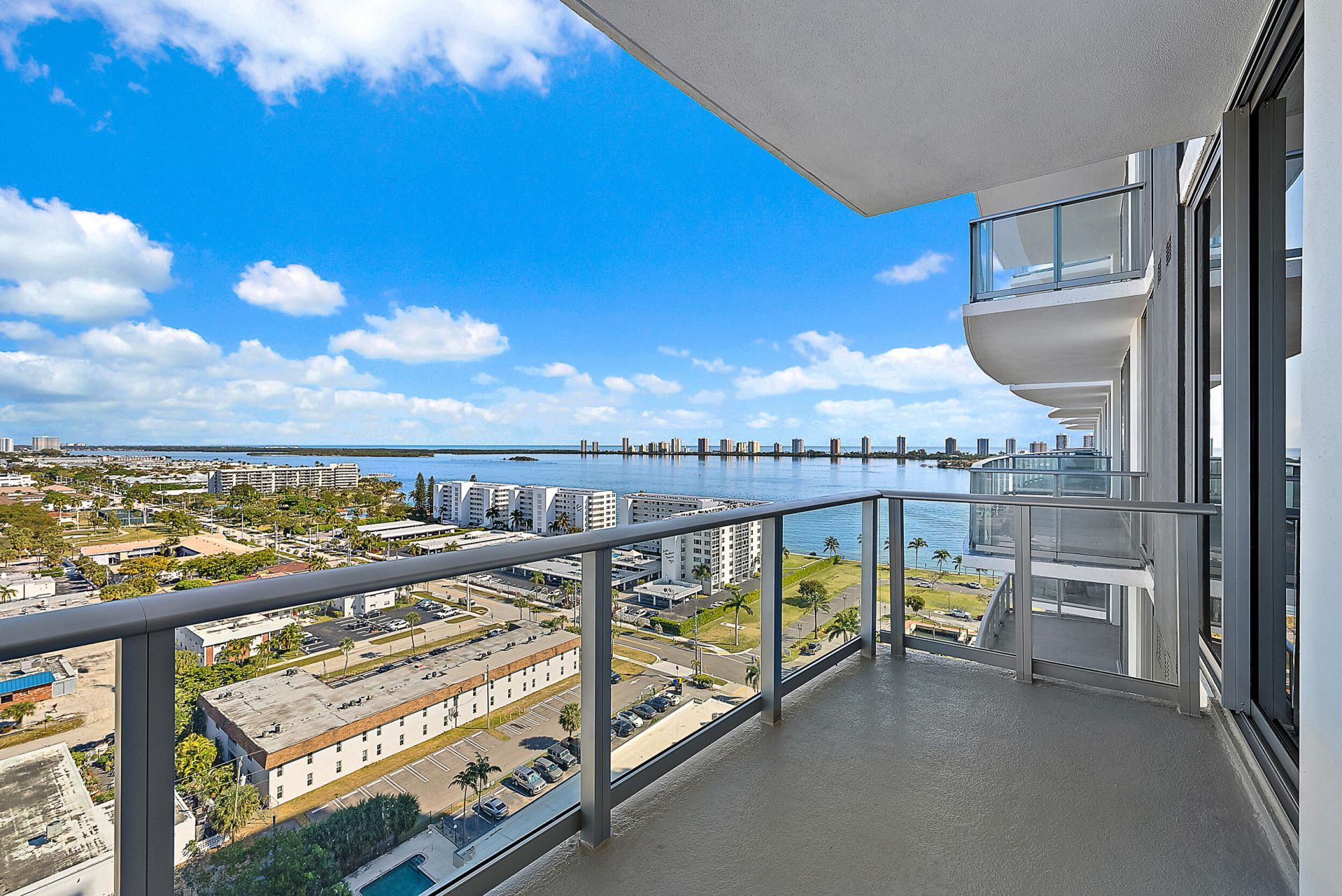 220 Lake Shore Drive, Unit N-1521, Lake Park, FL 33403 Photo
