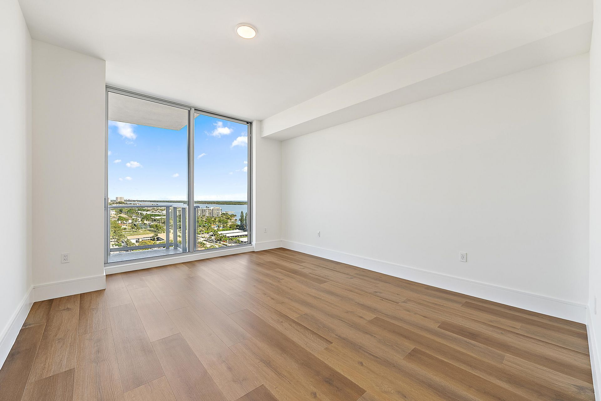 220 Lake Shore Drive, Unit N-1521, Lake Park, FL 33403 Photo