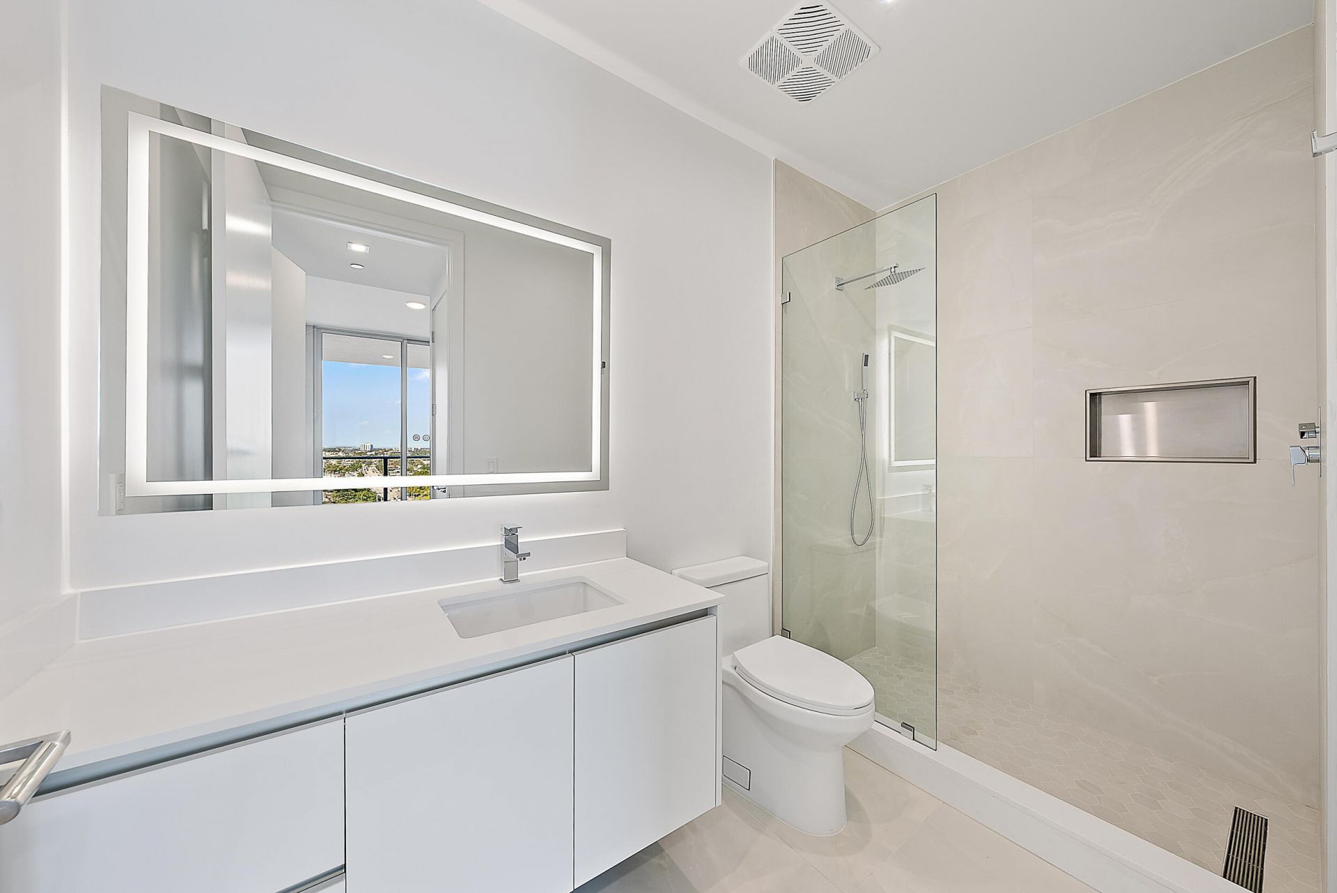 220 Lake Shore Drive, Unit N-1521, Lake Park, FL 33403 Photo