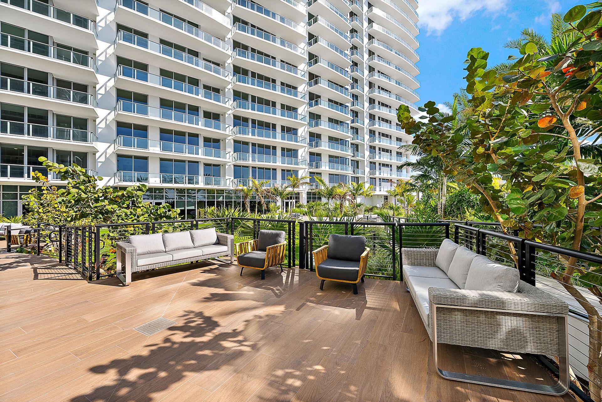 220 Lake Shore Drive, Unit N-1521, Lake Park, FL 33403 Photo