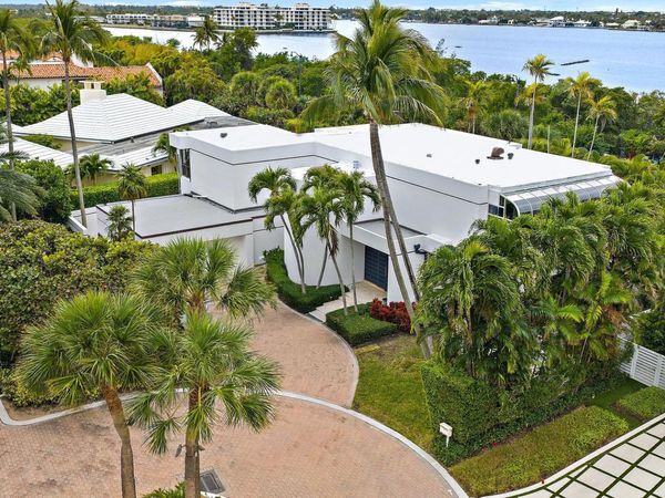 19 Sloans Curve Drive, Palm Beach, FL 33480