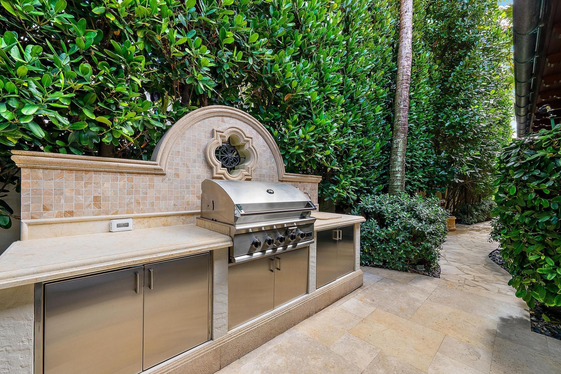 115 Gulfstream Road, Palm Beach, FL 33480 Photo