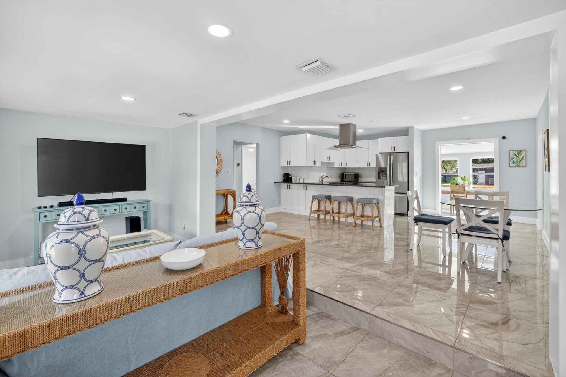 412 SW 11th Ct, Fort Lauderdale, FL 33315 Photo