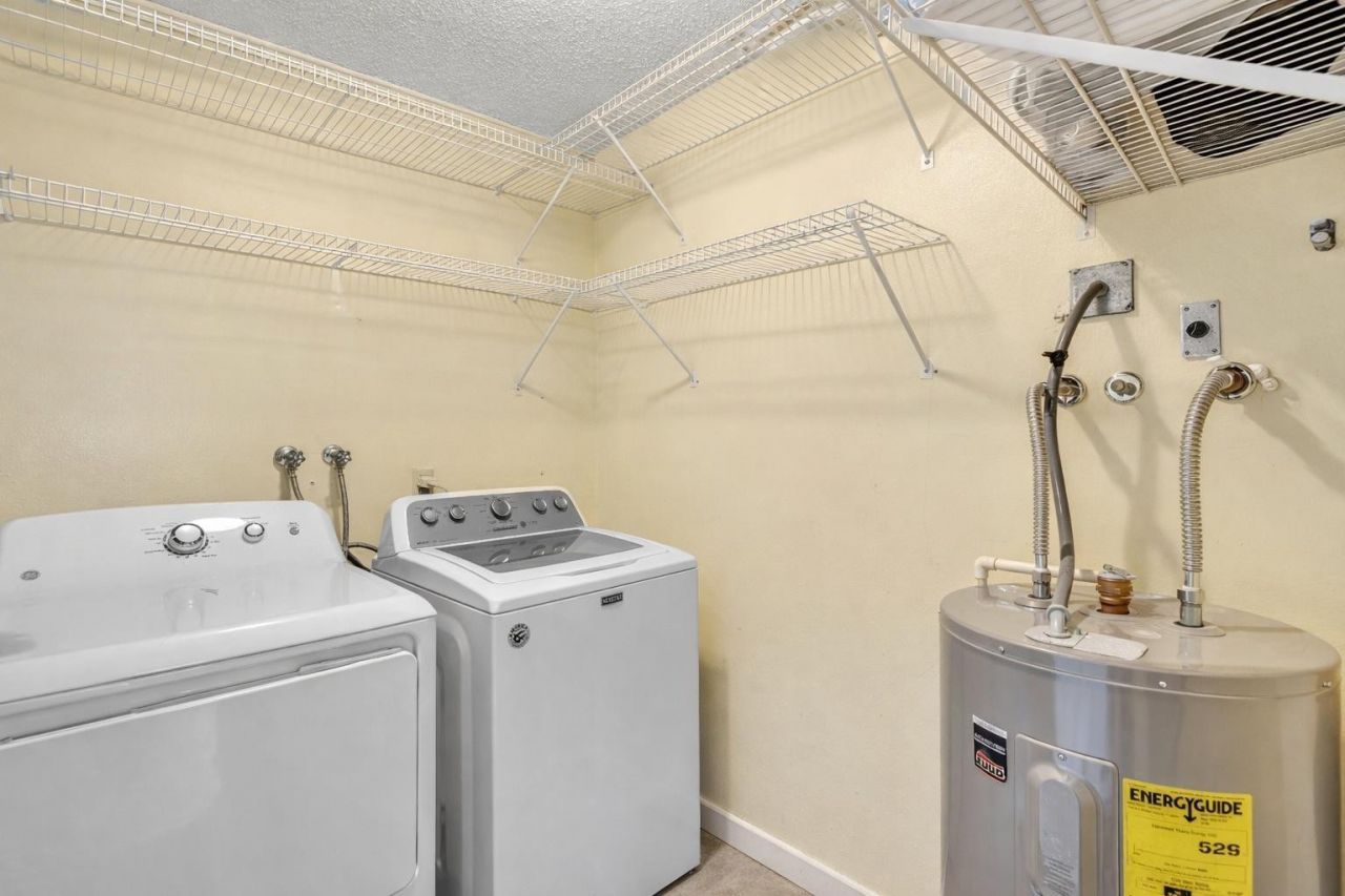 408 N J St, Lake Worth Beach, FL 33460 Photo