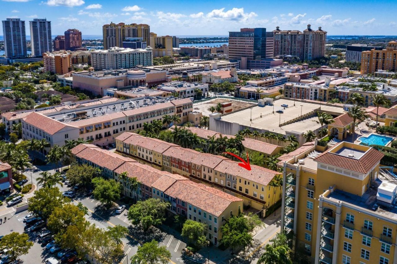 672 Fern Street, West Palm Beach, FL 33401 Photo