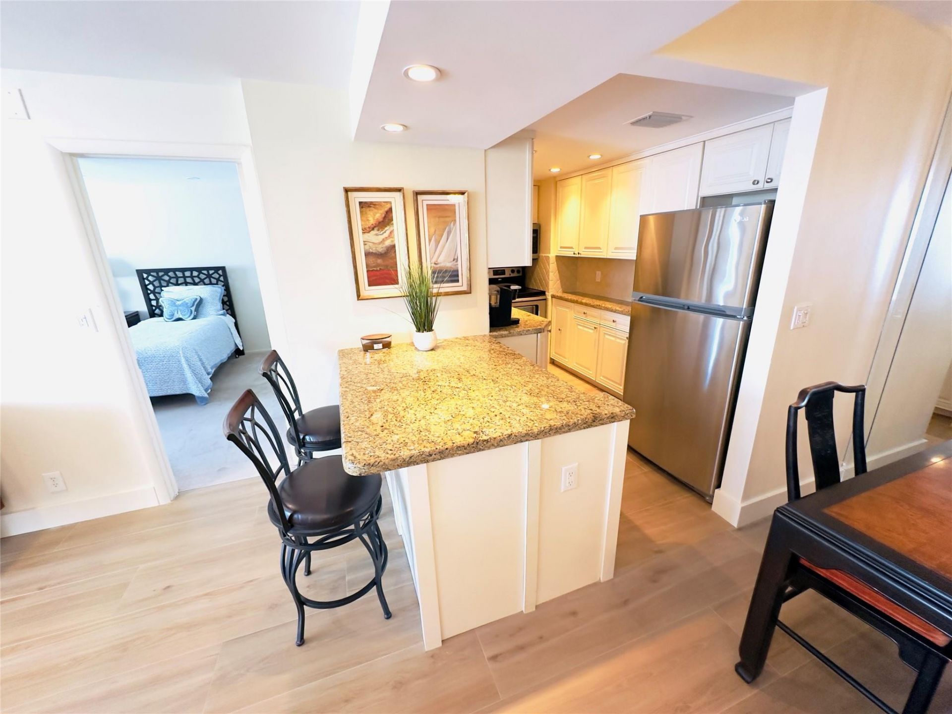 1 Las Olas Circle, Unit 513, Fort Lauderdale, FL 33316 Photo