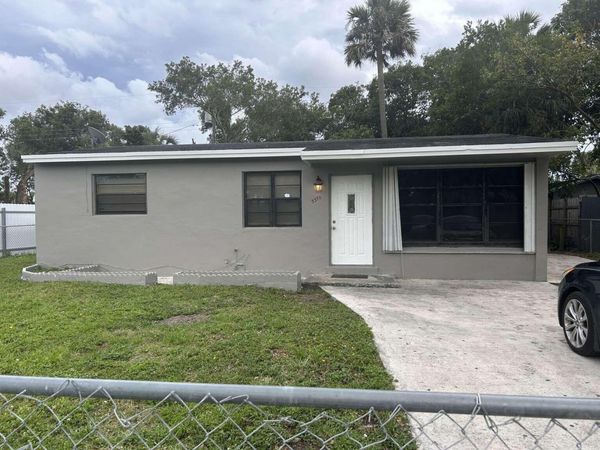 3370 NW 8th Place, Lauderhill, FL 33311