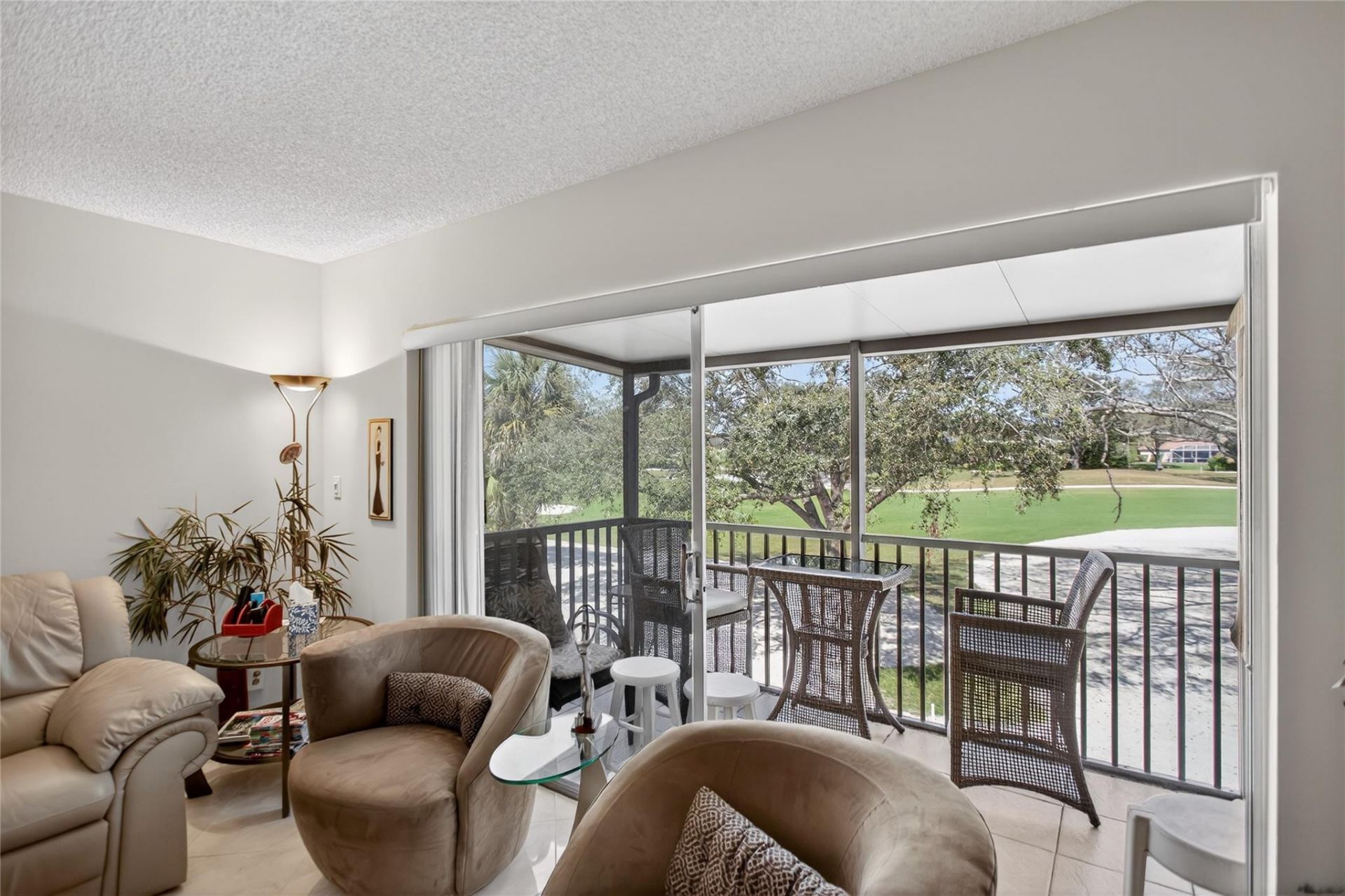 9001 Jacaranda Lane, Unit 201, Plantation, FL 33324 Photo