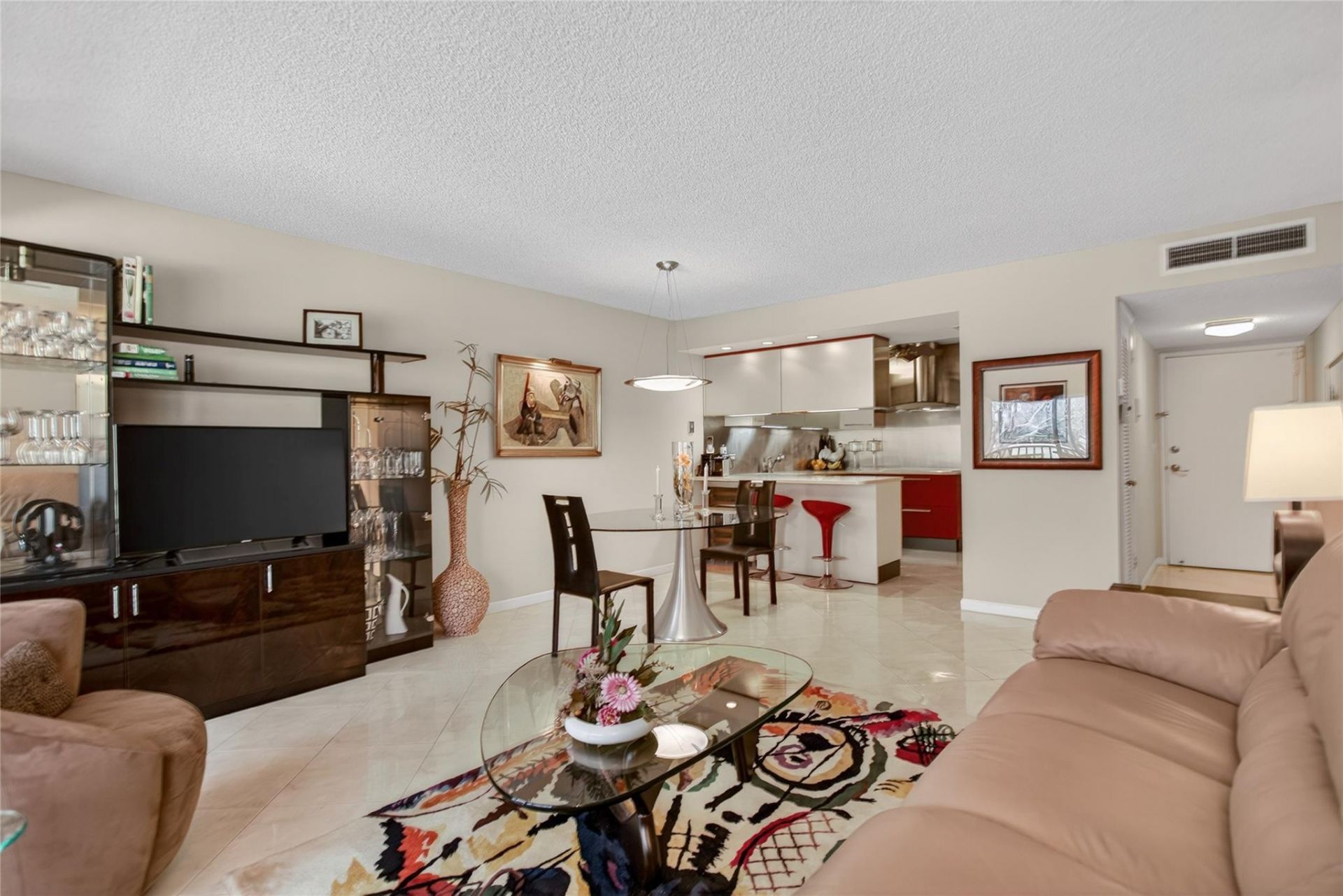 9001 Jacaranda Lane, Unit 201, Plantation, FL 33324 Photo