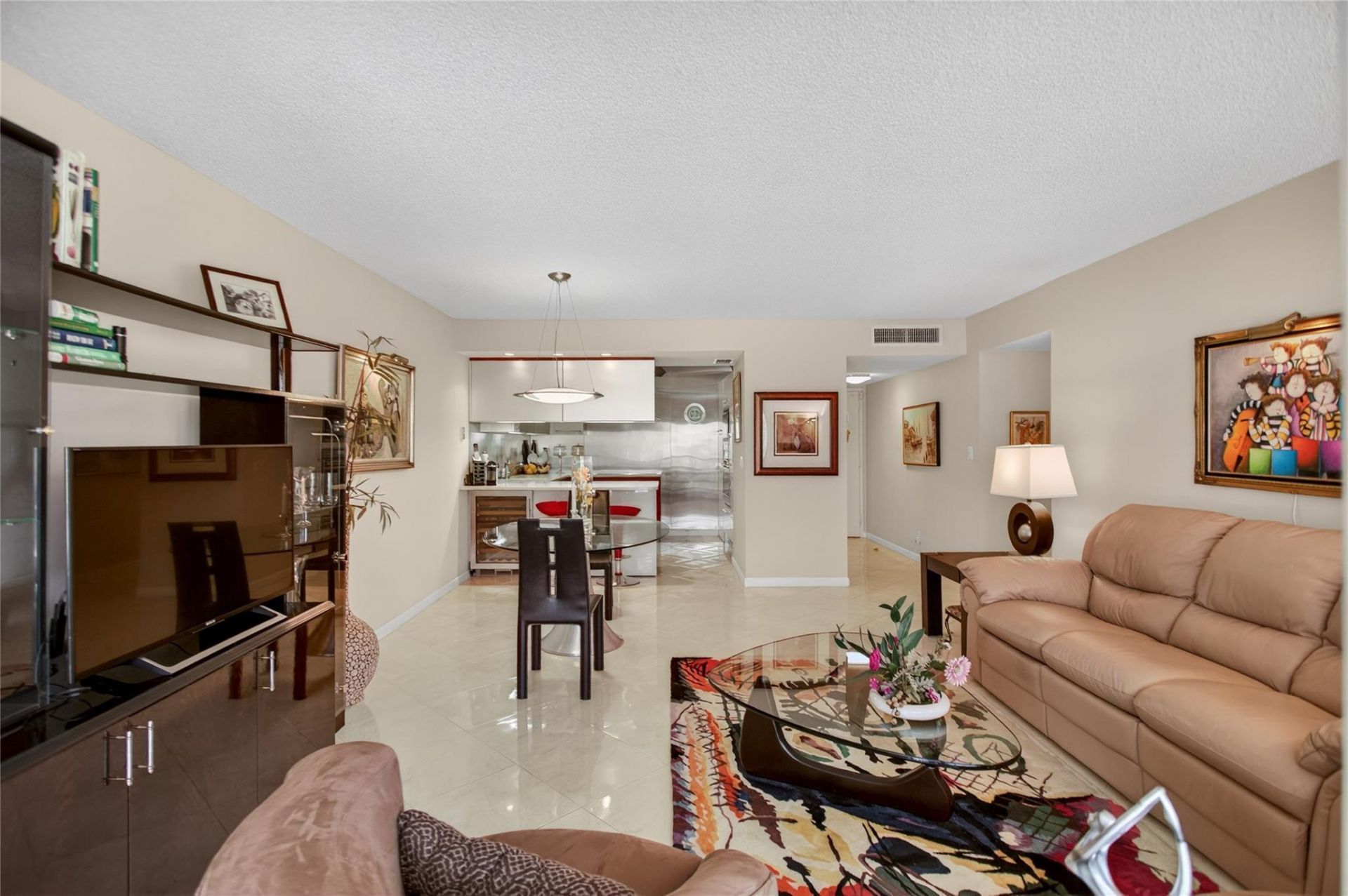 9001 Jacaranda Lane, Unit 201, Plantation, FL 33324 Photo