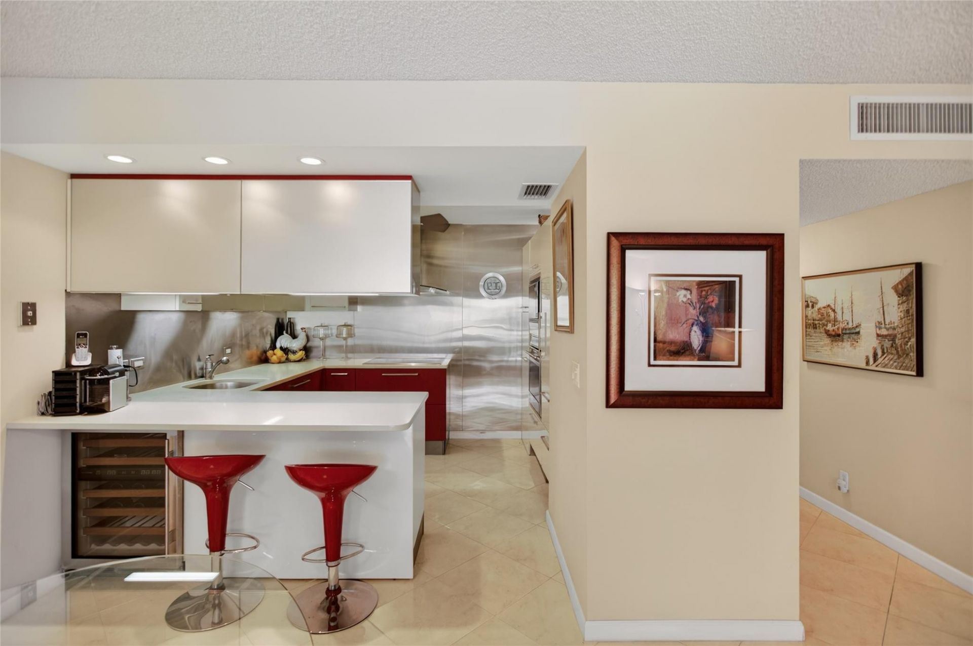 9001 Jacaranda Lane, Unit 201, Plantation, FL 33324 Photo