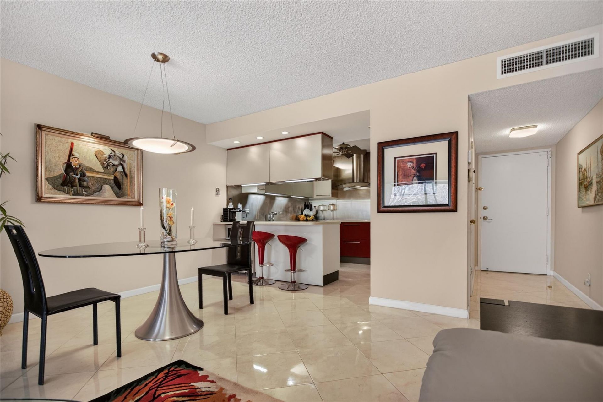 9001 Jacaranda Lane, Unit 201, Plantation, FL 33324 Photo