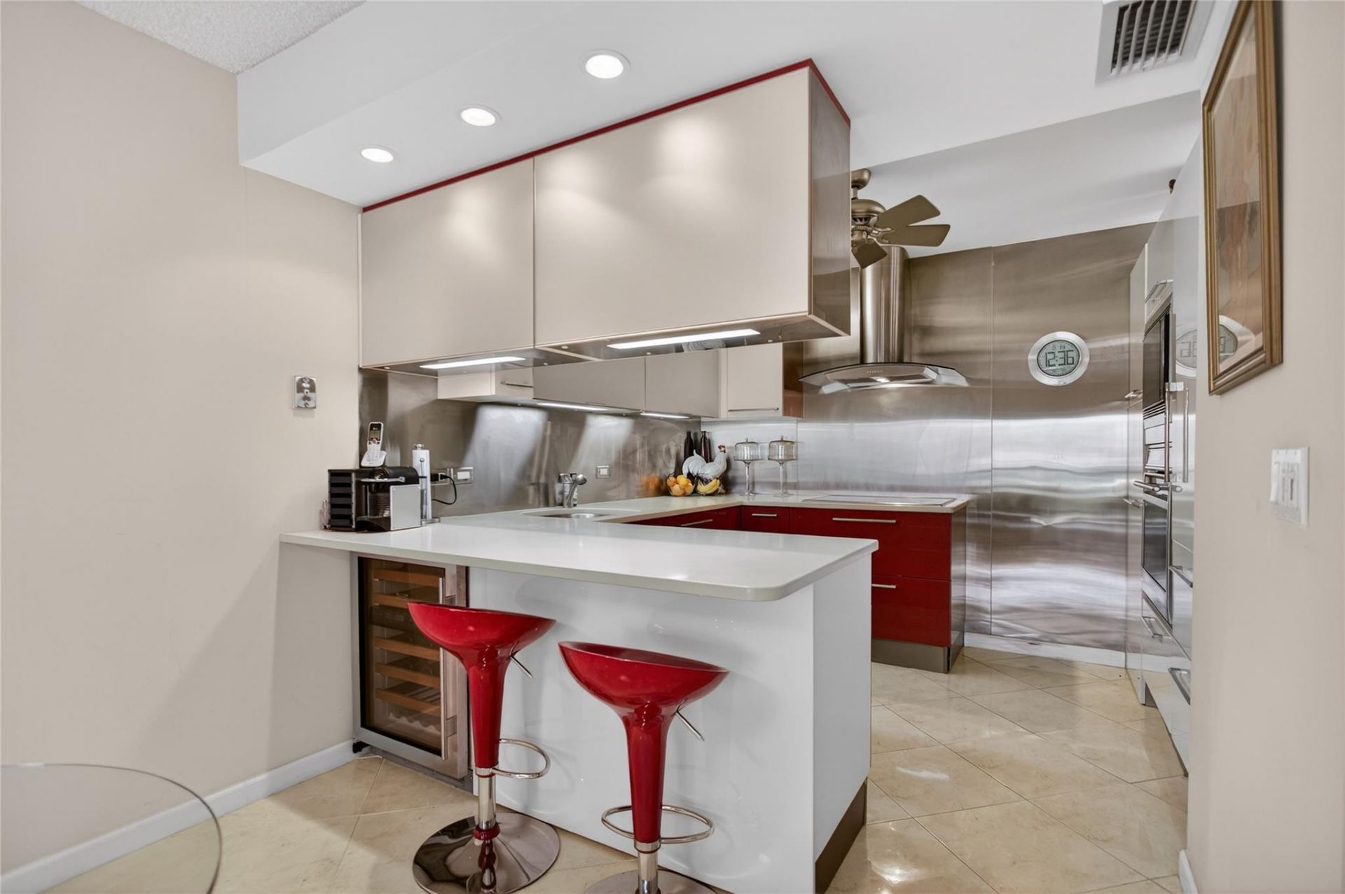 9001 Jacaranda Lane, Unit 201, Plantation, FL 33324 Photo