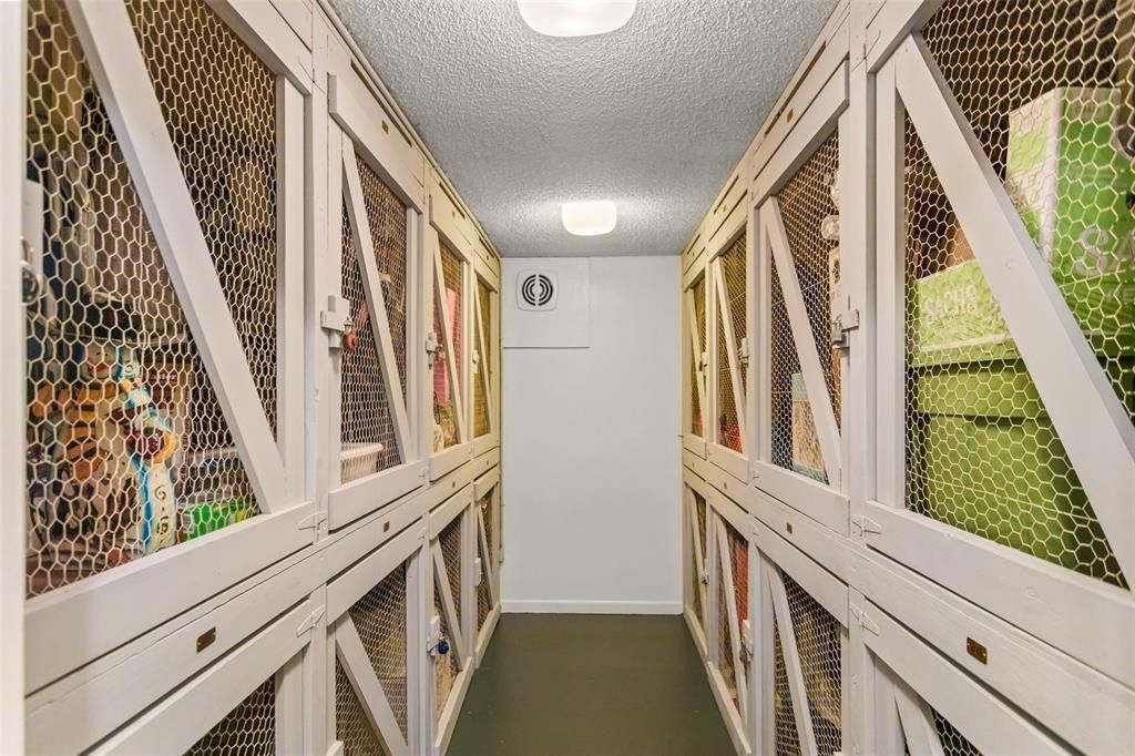 9001 Jacaranda Lane, Unit 201, Plantation, FL 33324 Photo