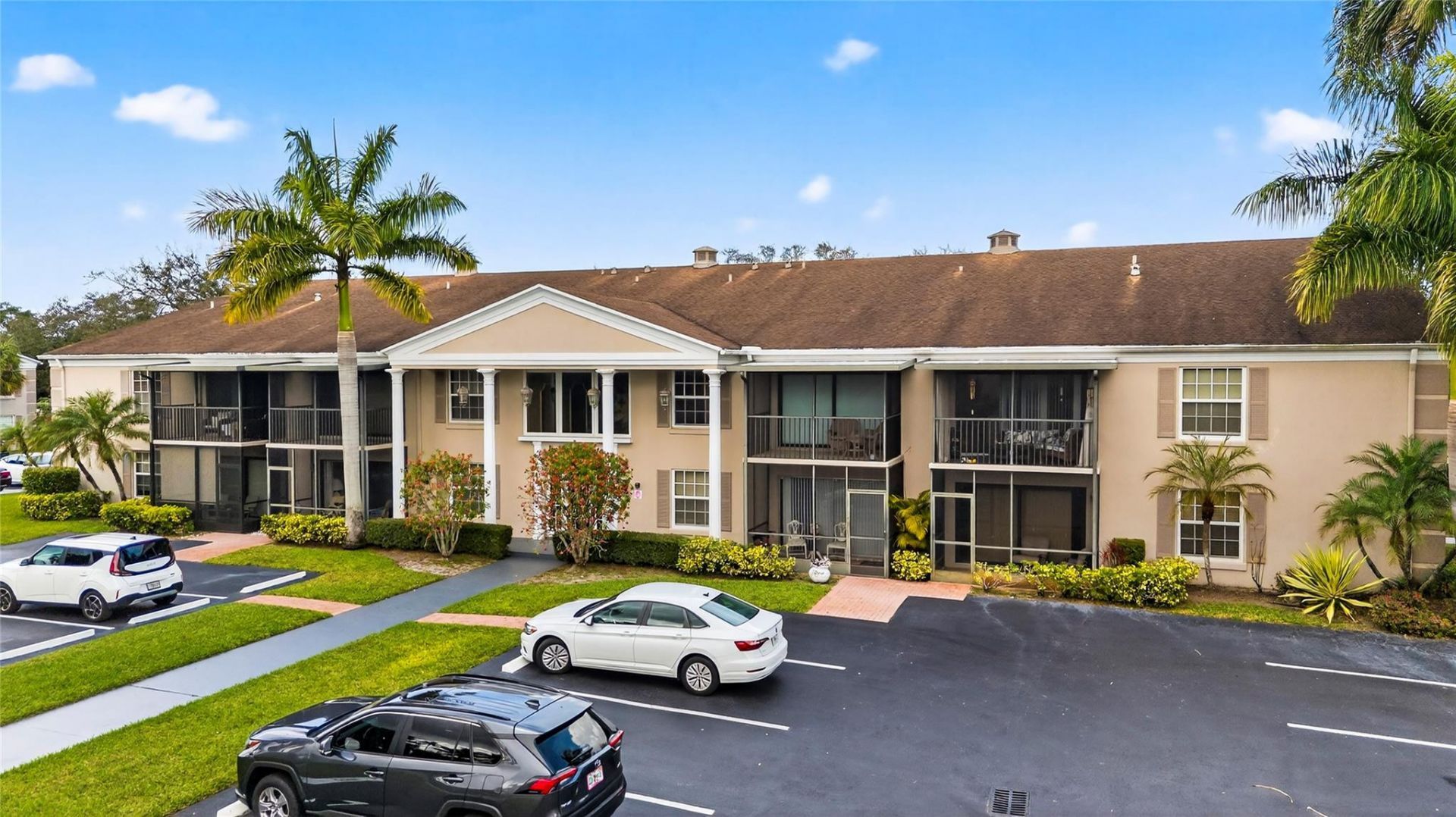 9001 Jacaranda Lane, Unit 201, Plantation, FL 33324 Photo