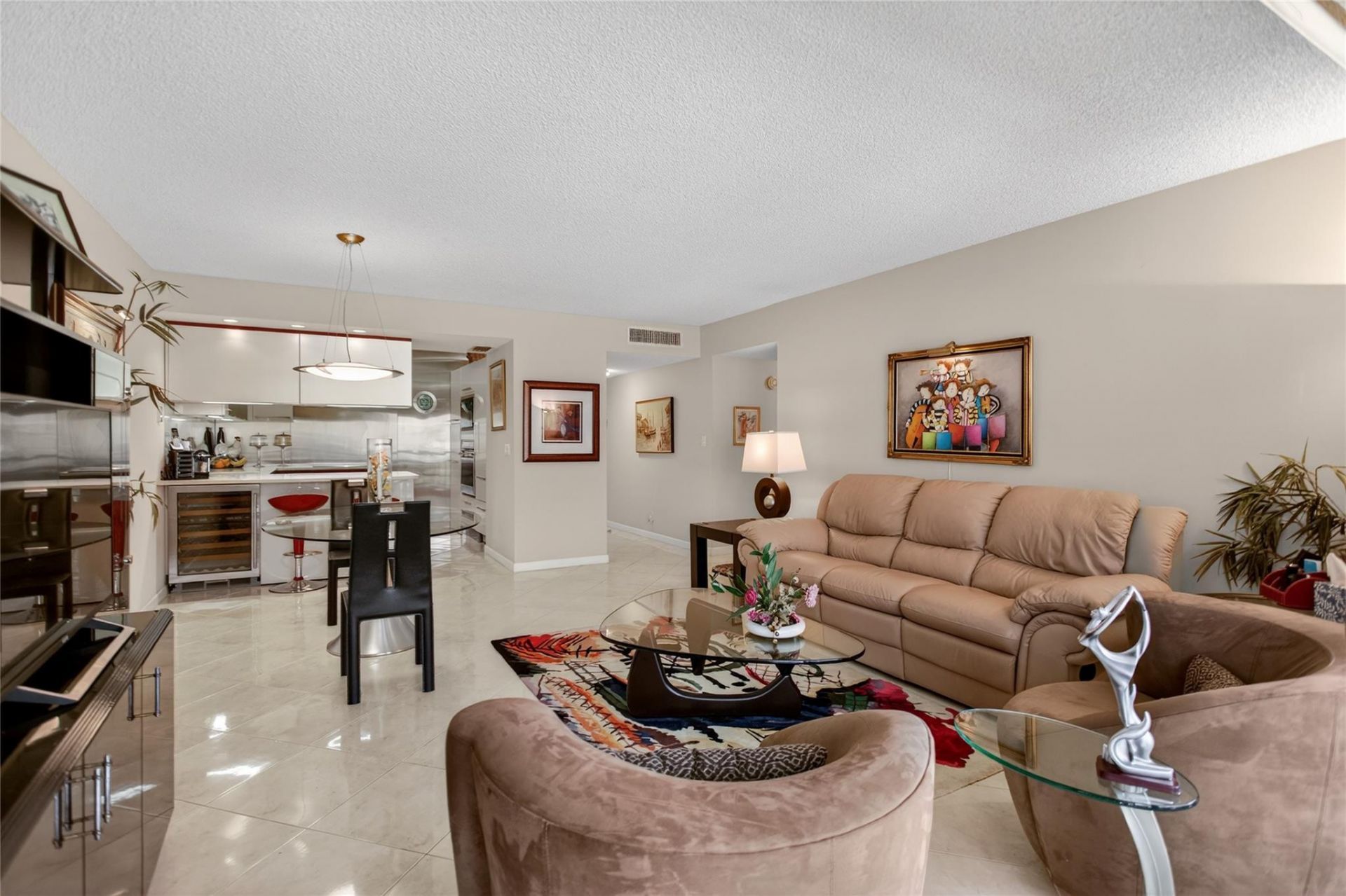 9001 Jacaranda Lane, Unit 201, Plantation, FL 33324 Photo