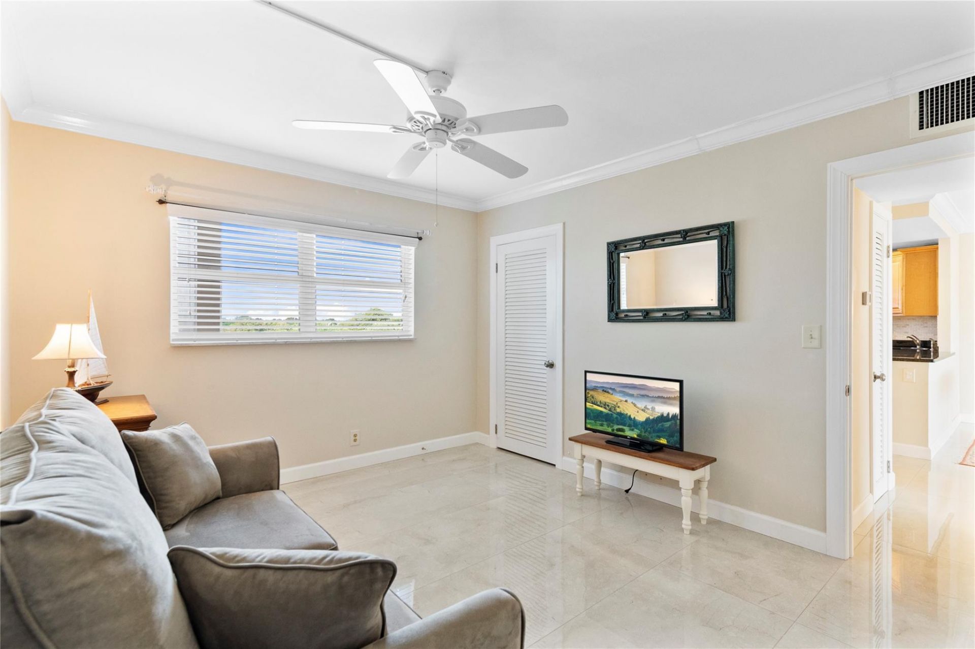 400 N Federal Highway, Unit 408, Deerfield Beach, FL 33441 Photo