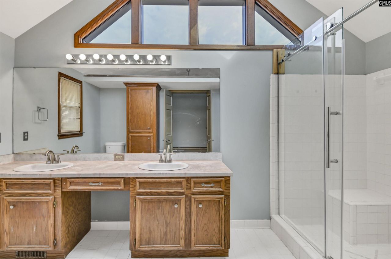 416 Pin Oak Drive Photo 16