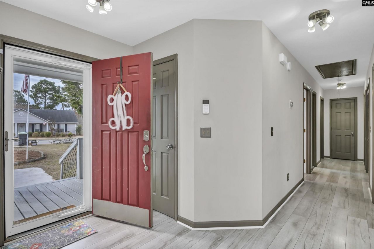 416 Pin Oak Drive Photo 5