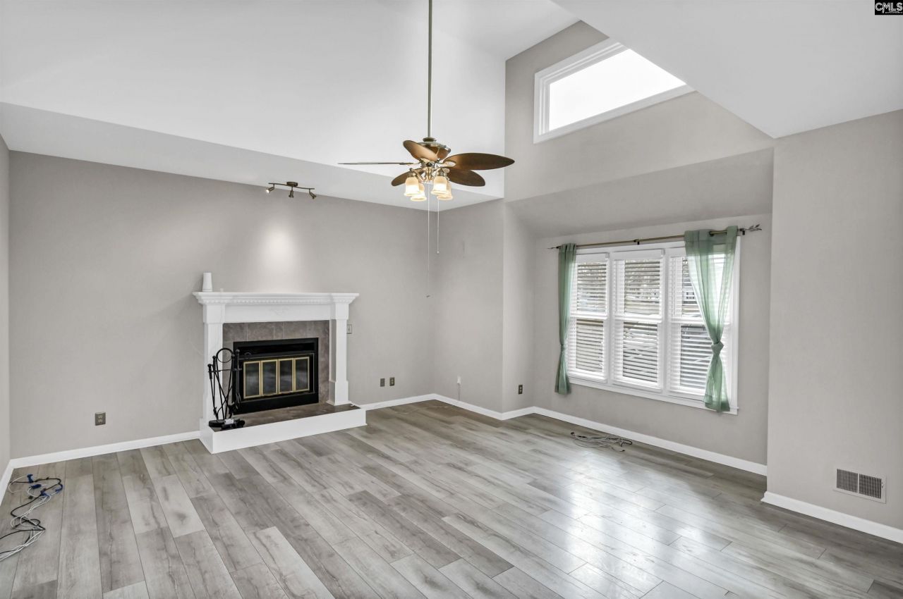 416 Pin Oak Drive Photo 6