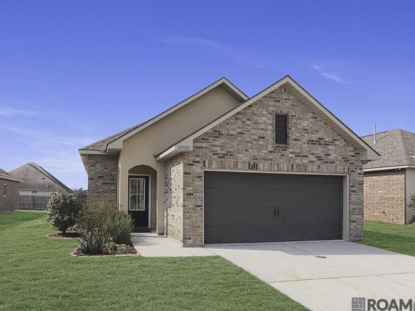 32433 Curtis Cove Ln, Denham Springs, LA 70706