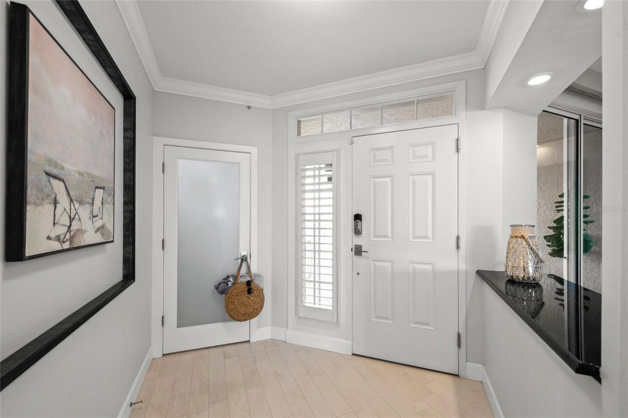 1280 Dolphin Bay Way, Unit 402, Sarasota, FL 34242 Photo