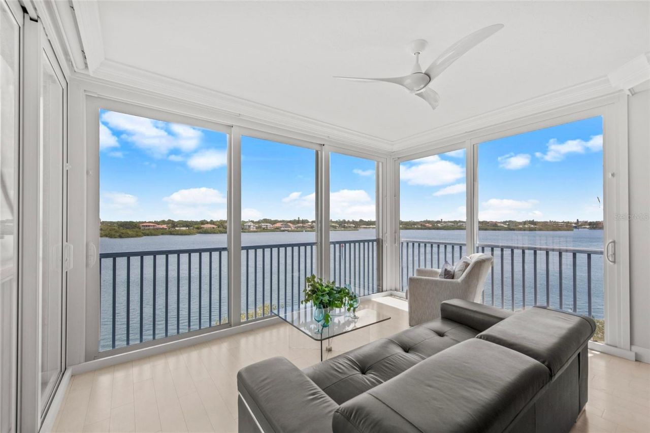 1280 Dolphin Bay Way, Unit 402, Sarasota, FL 34242 Photo