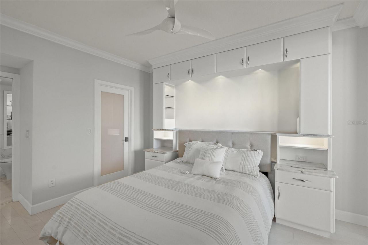 1280 Dolphin Bay Way, Unit 402, Sarasota, FL 34242 Photo