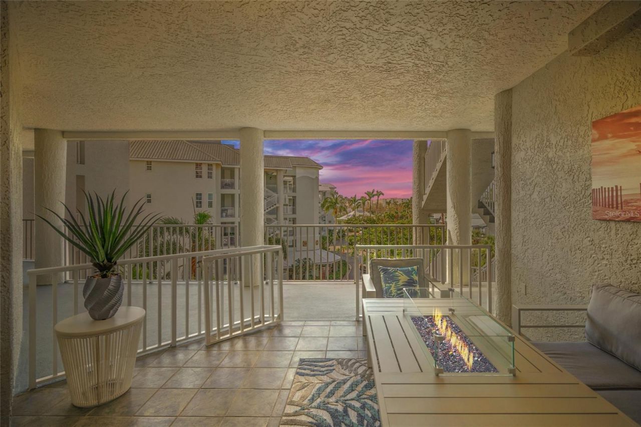 1280 Dolphin Bay Way, Unit 402, Sarasota, FL 34242 Photo