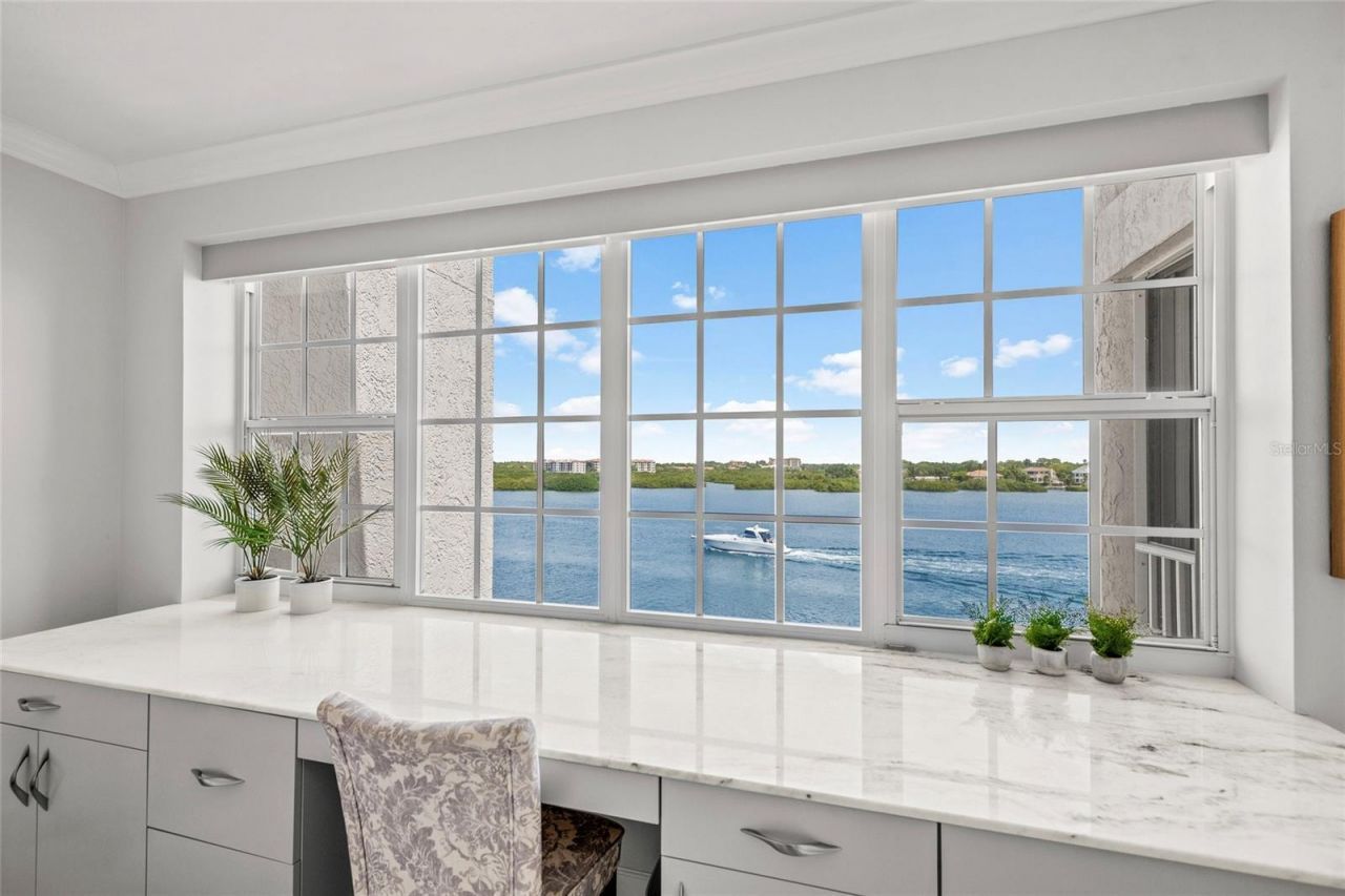 1280 Dolphin Bay Way, Unit 402, Sarasota, FL 34242 Photo