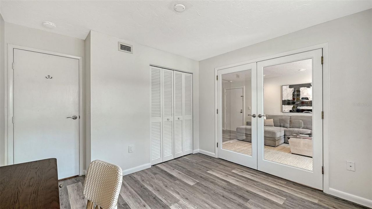 3229 Beneva Road, Unit 101, Sarasota, FL 34232 Photo
