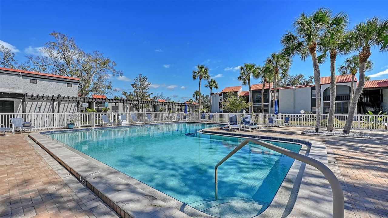 3229 Beneva Road, Unit 101, Sarasota, FL 34232 Photo