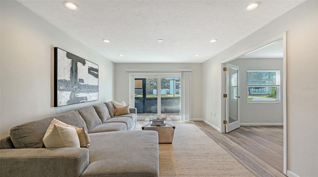 3229 Beneva Road, Unit 101, Sarasota, FL 34232 Photo