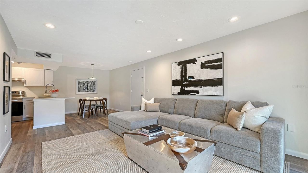 3229 Beneva Road, Unit 101, Sarasota, FL 34232 Photo