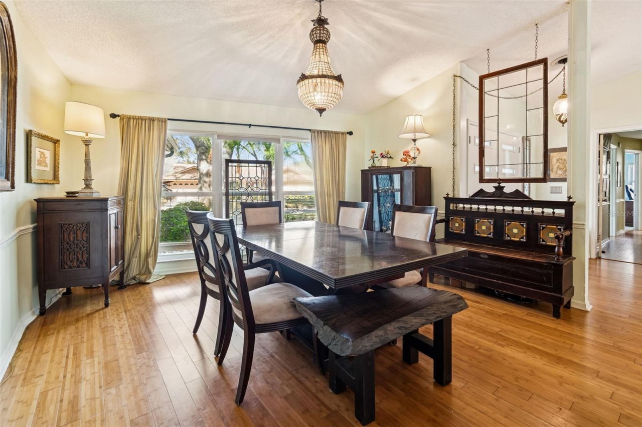 4616 Westford Circle, Tampa, FL 33618 Photo
