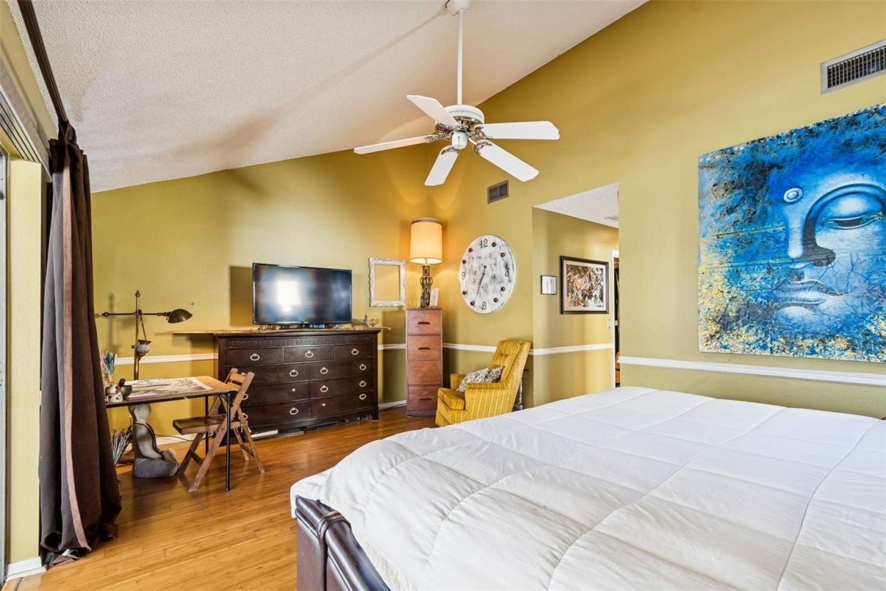 4616 Westford Circle, Tampa, FL 33618 Photo