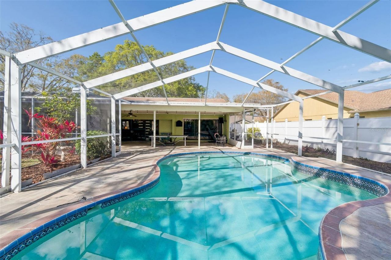 4616 Westford Circle, Tampa, FL 33618 Photo