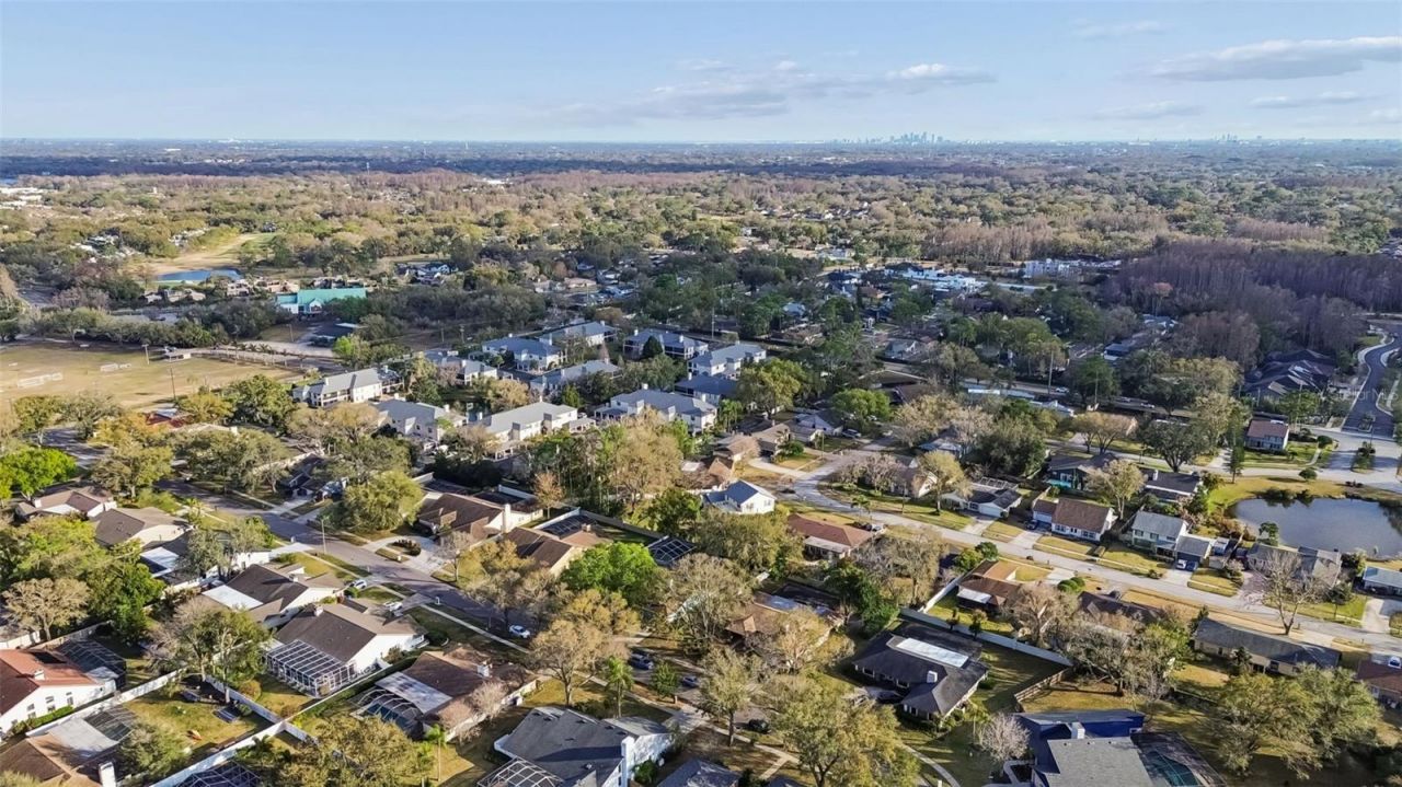 4616 Westford Circle, Tampa, FL 33618 Photo