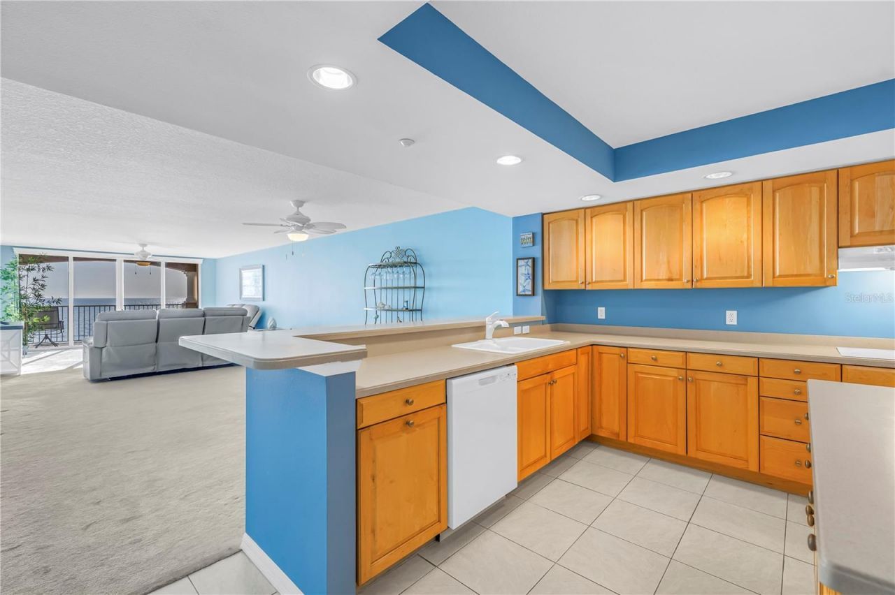 16326 Gulf Boulevard, Unit 308, Redington Beach, FL 33708 Photo
